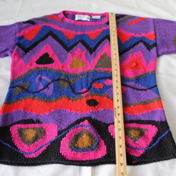 Vintage 80s purple and pink abstract knit sweater - Picture 5 of 6